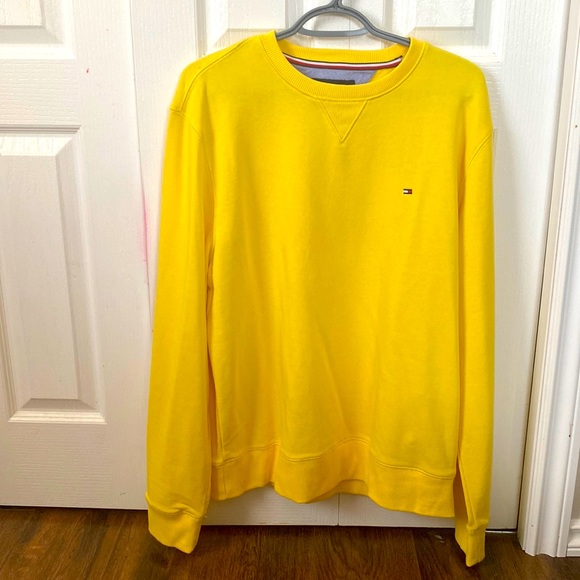 Tommy Hilfiger - Picture 1 of 2